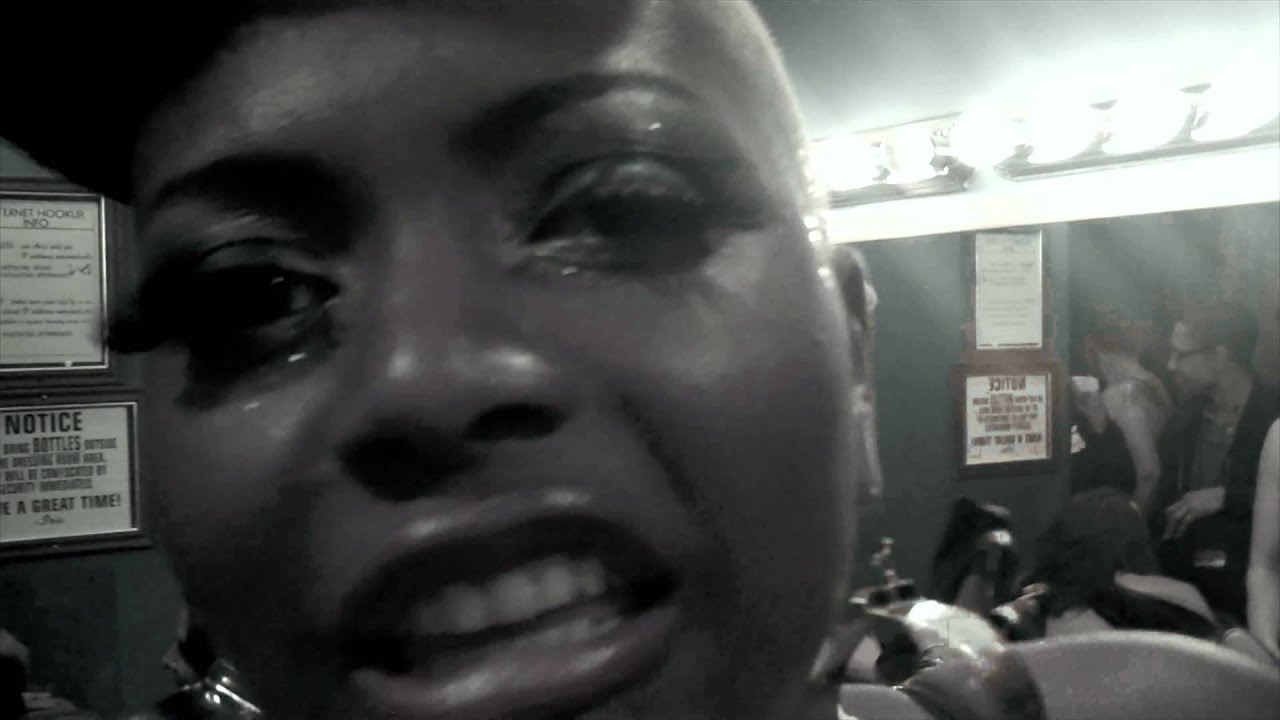 Raye 6 - Iris Chacon