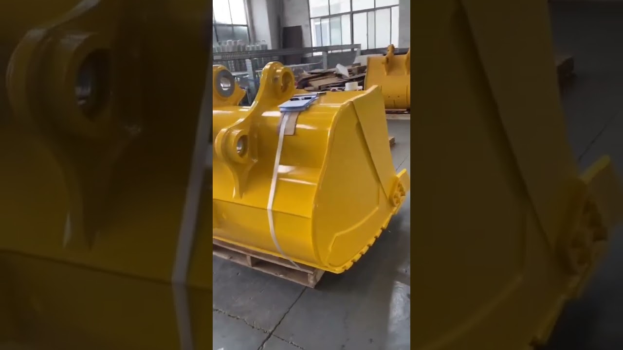 Komatsu 360 standard bucket