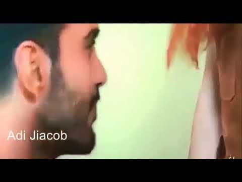 حبك يدك بالراس ماليني حب واحساس