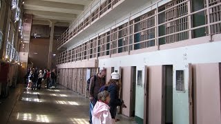 Full tour around alcatraz prison on island in san francisco bay.
subscribe: https://goo.gl/3d5gfc is located the ba...