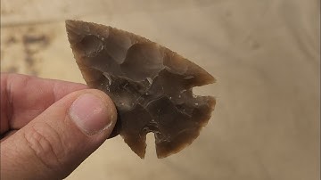 1586 - Rock to Point - HQR Flintknapping