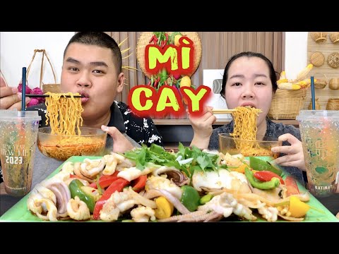 Video Mì Cay Ăn Với Mực Xào Sa Tế Ngon Xuất Sắc Đú Trend Ly... - youtube