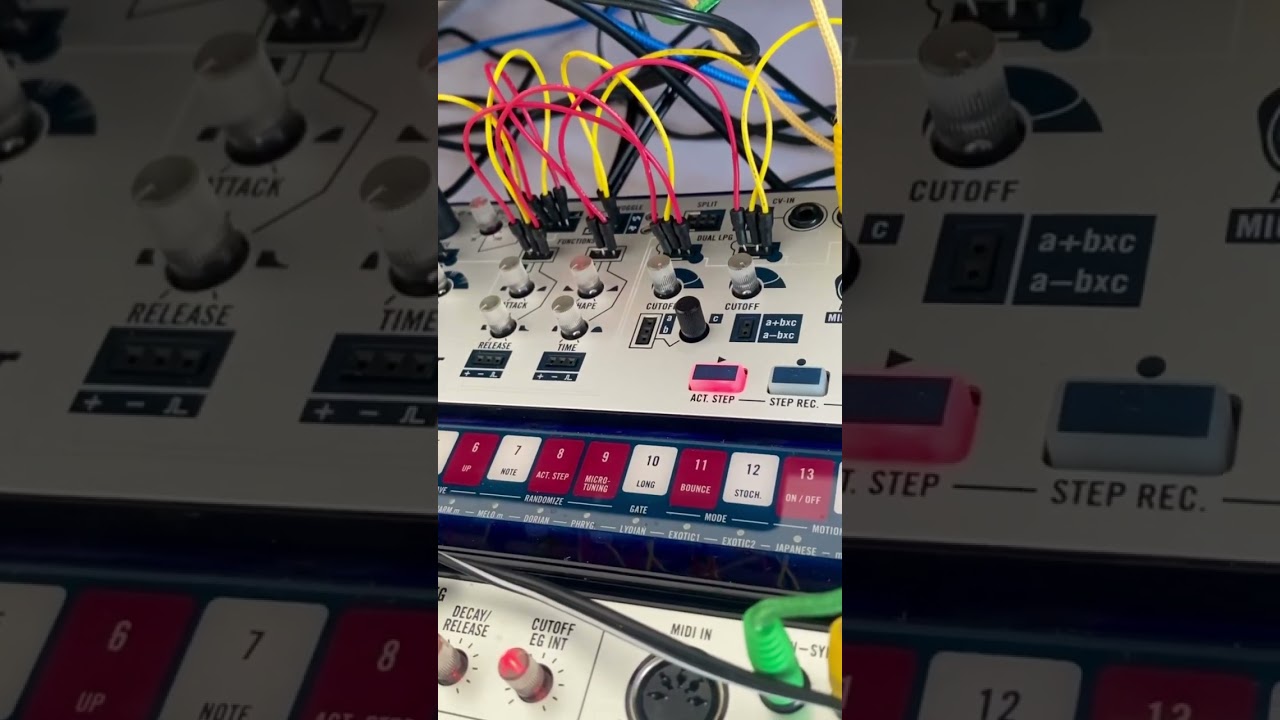 pasando buenos momentos con mi queridisimo korg volca modular  