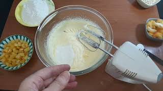 کیک زردآلو یه کیک پنبه ای و نرم و پوک و فوق العاده خوشمزه