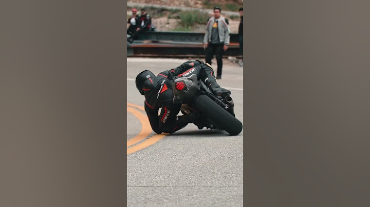 Cornering.😎 #bigbike #sports #cornering #motorcycle #motogp #motovlog #chillrides #tips
