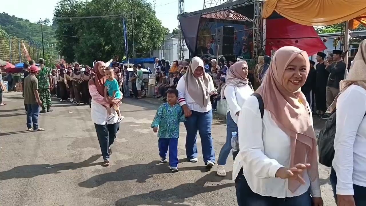 Acara Adat Babarit(Mapag sri) Desa Sidamukti bagian 2