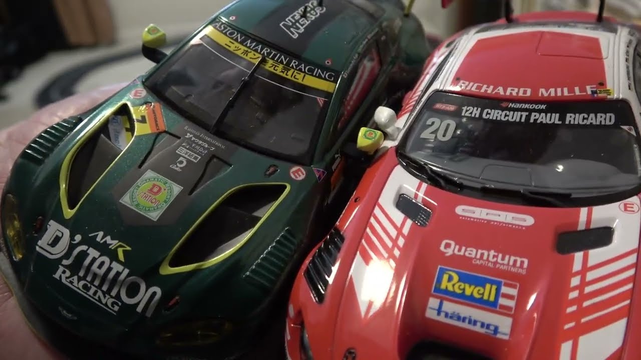 Carrera GT Racing Aston Martin vs Mercedes