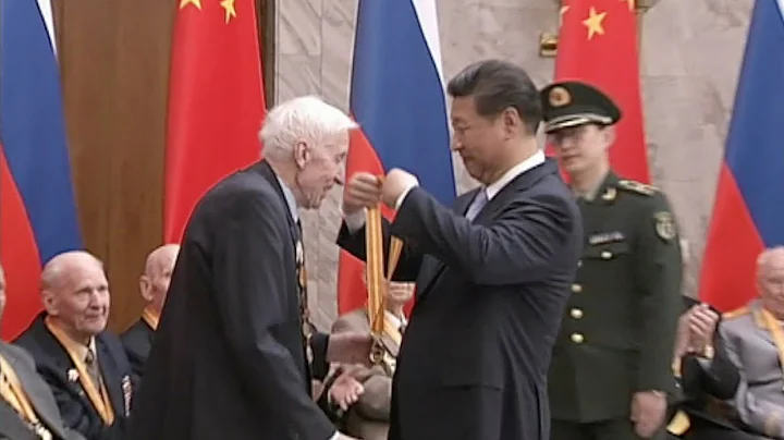 Chinese President Meets Russian WWII Veterans - DayDayNews