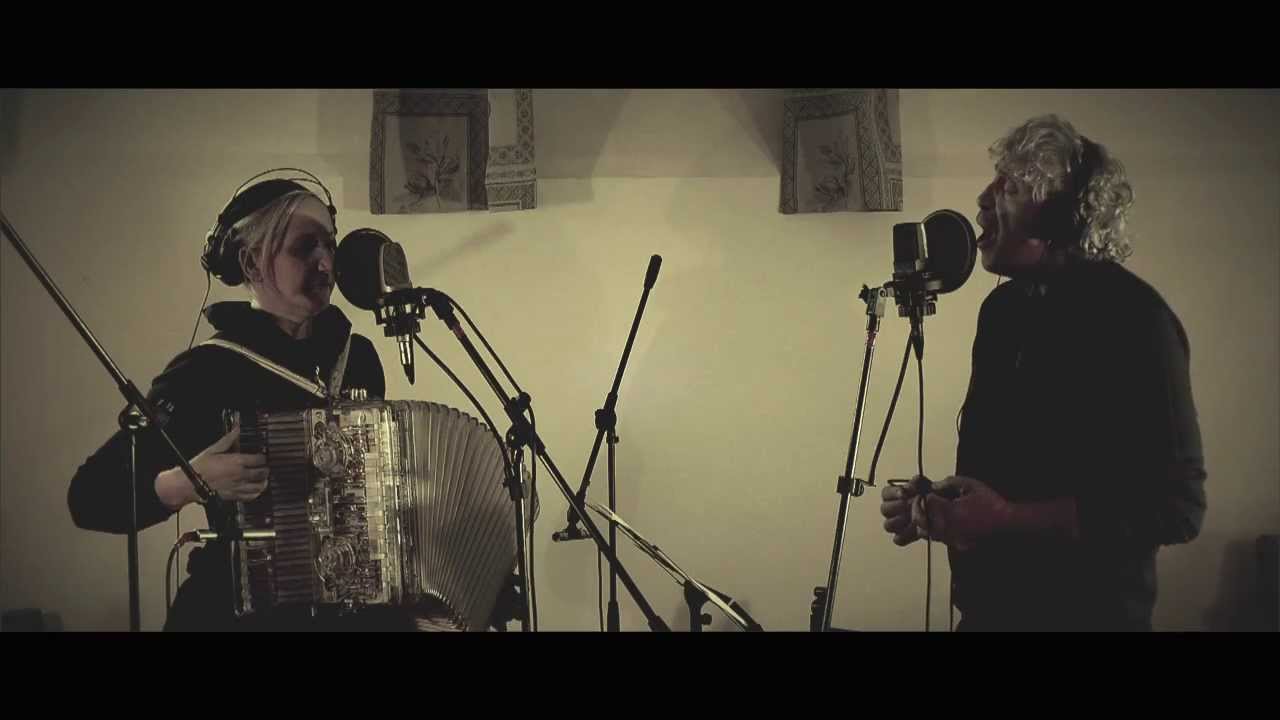 Canzone a Capri, Nicole Renaud & Mario Bindi