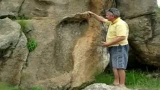 Giant foot Print found in 200 Million Year Old Rock