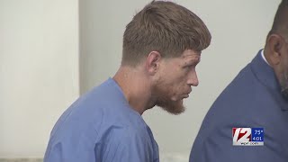 Man faces multiple charges after 3 officers injured in Mansfield hotel arrest