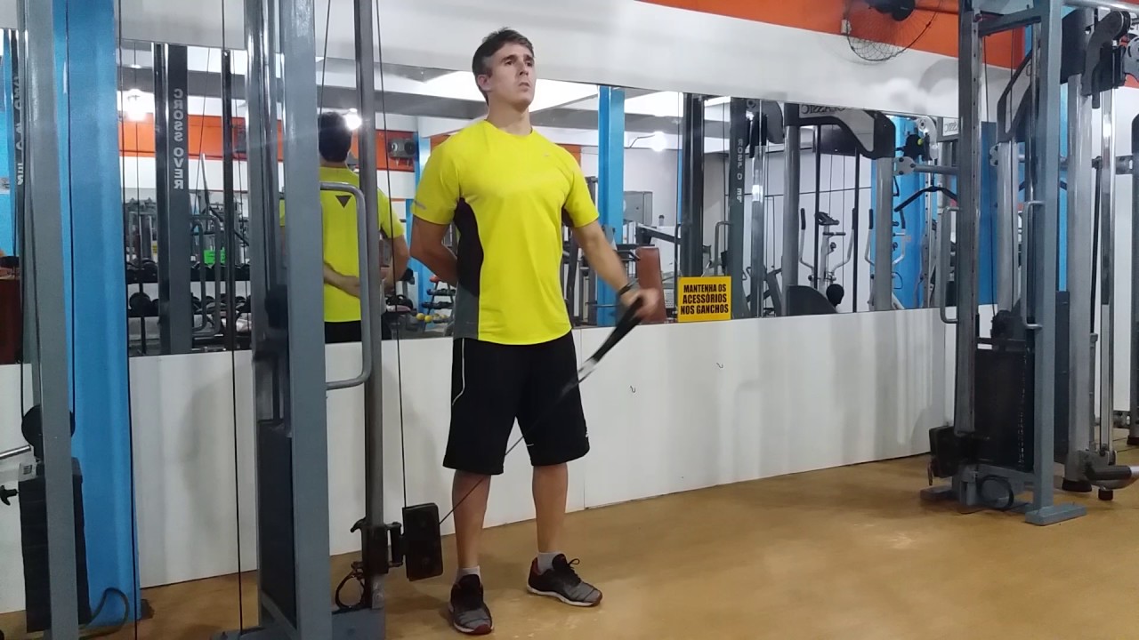 Elevação lateral na polia unilateral - Ombro 