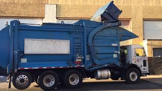 Republic Services Diesel Peterbilt 320 McNeilus Front Loader 2003