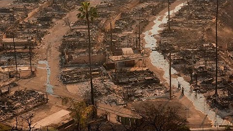 Los Angeles Wildfires: At least 10 dead in Southern California fires - Jan. 9 update