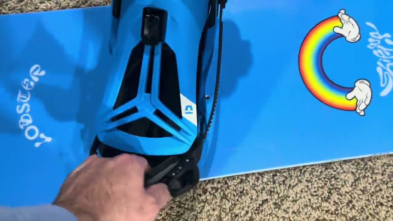 A look at the NEW Lobster Shifter Snowboard 2024 with Union Men's Flite Pro Snowboard Bindings