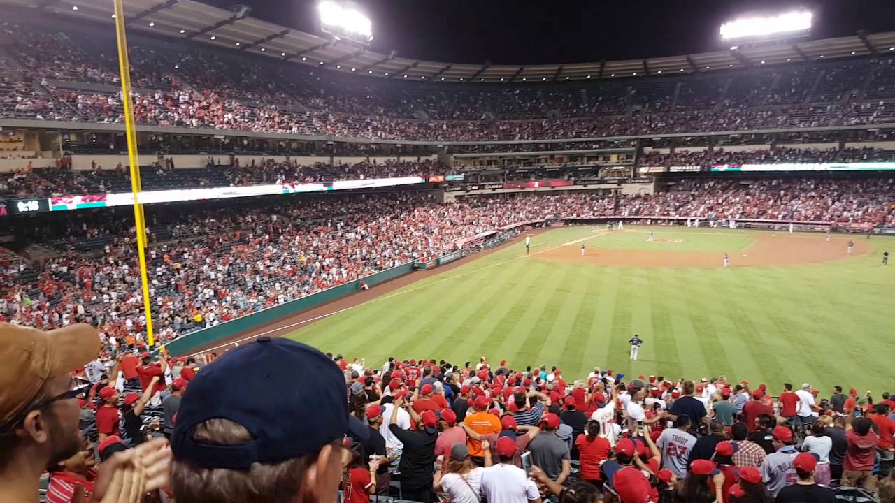 Bro Hymn at Angel Stadium [Ducks Night]