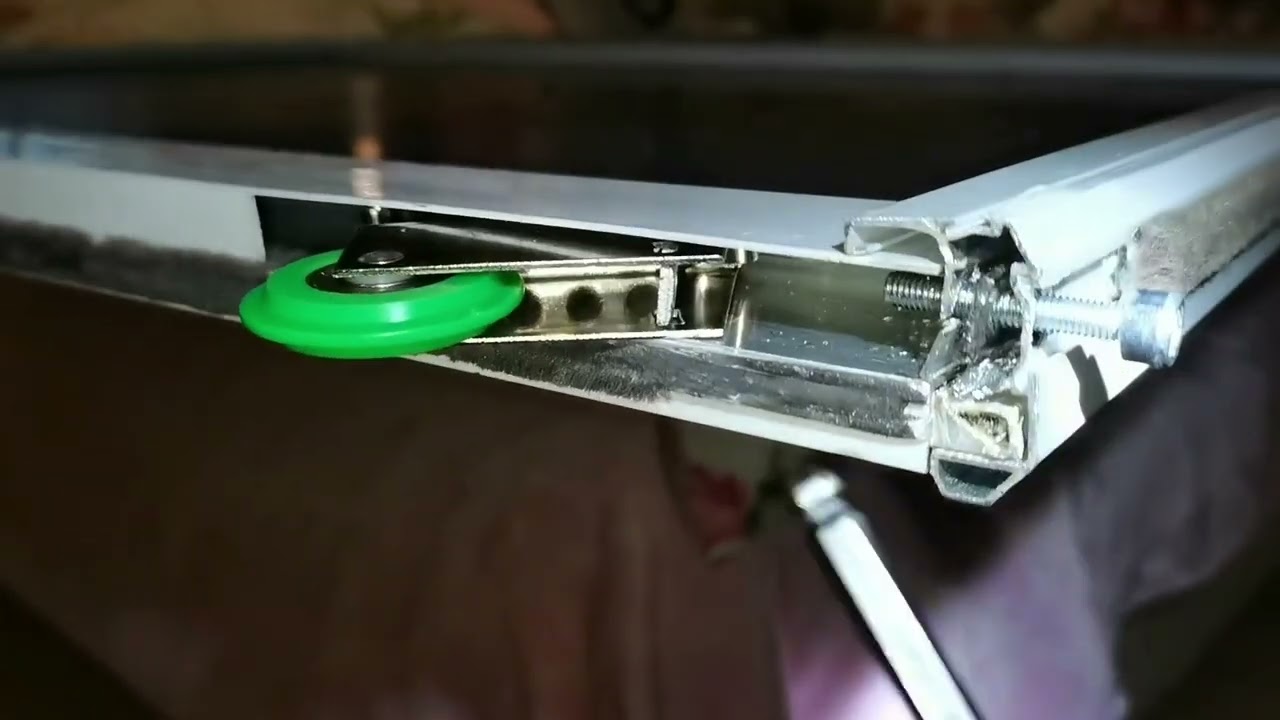 更换移门滑轮，更换移门滑轮小技巧，维修移门滑轮，安装移门滑轮