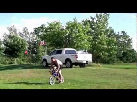 Huge bike bail ramp into pond atv - (epic fail)