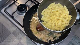 pasta con il tonno e il limoneطريقه عمل مكرونه بالتونه و الليمون بالطريقه الايطاليه