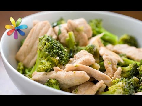 Видео рецепт Запеканка с брокколи и курицей
