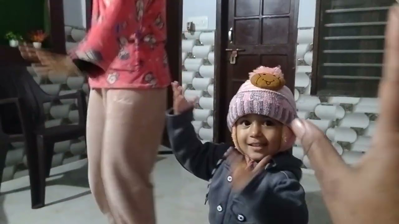 Gunnu dance kr rhi h 