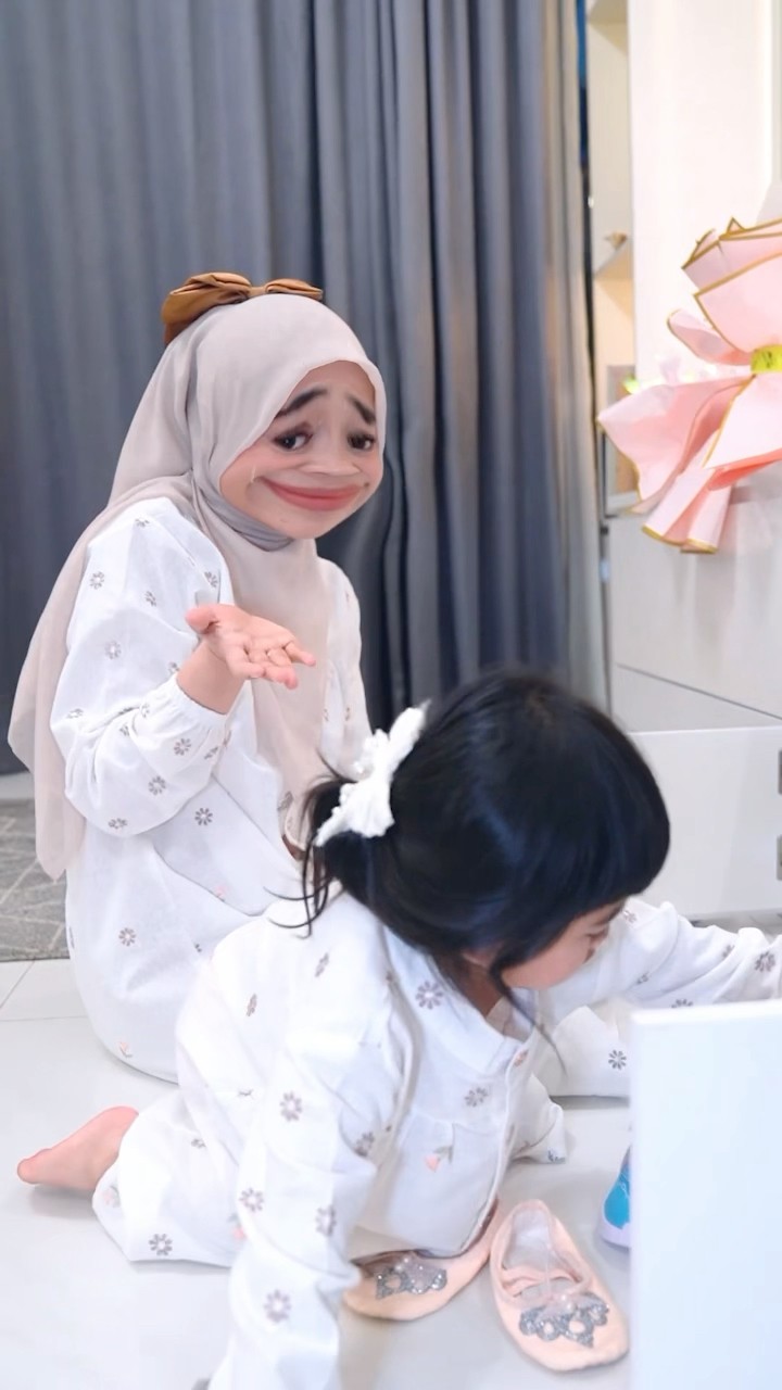 Ada kotak rahasia di rumah bu icis.. #riaricis #moana