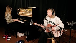 The Japanese House -  "Boyhood" (Live at WFUV)