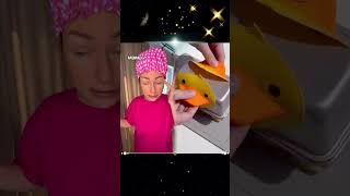 📱КОГДА ТЕЛЕФОН ЗАБЛОКИРОВАЛ МАМУ🤣 #семья #есения #eseniya #сёстры #ржака  #жизненно #юмор #яжмать