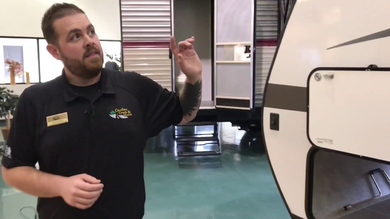 The Open Range Ultra Lite 2510BH at Carolina Coach and Marine