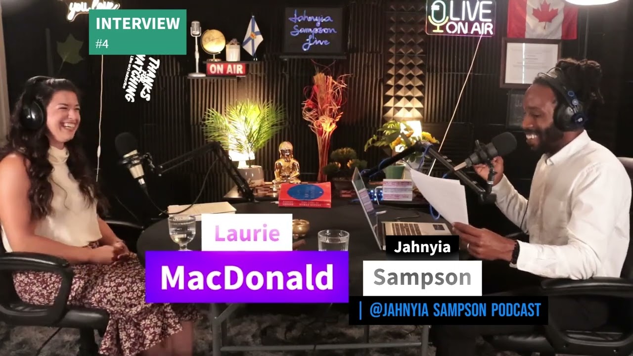 A QUICK 10 QUESTIONS  |  LAURIE MACDONALD