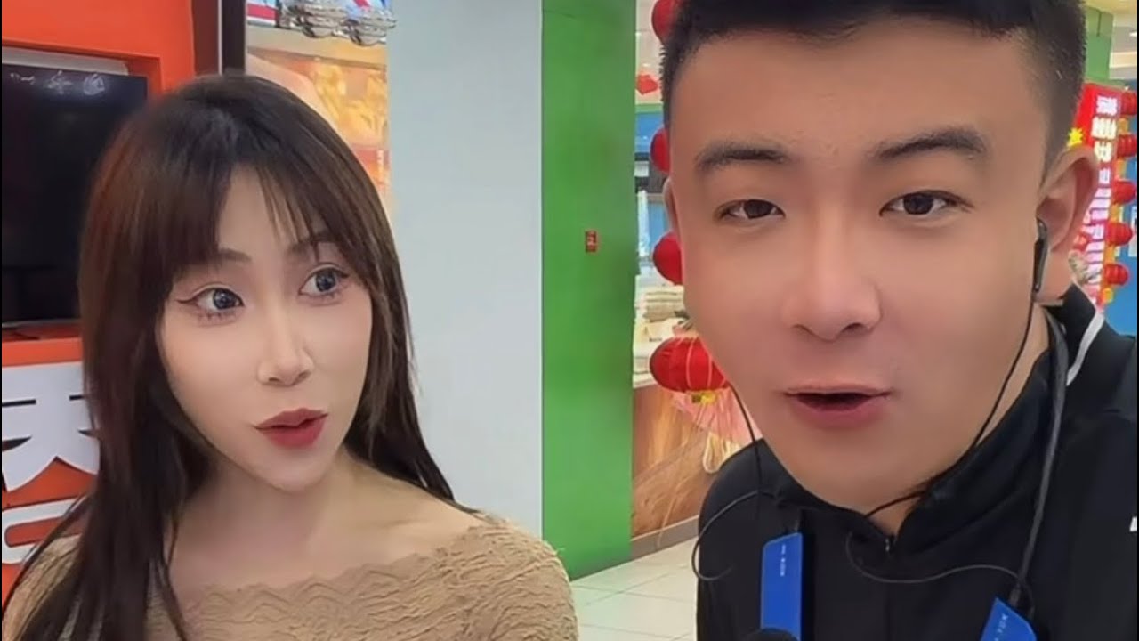 元帅户外搞笑与美女互动