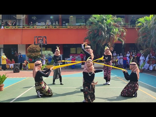 Ujian Prakti Seni Tari (Indonesia Indah) class=