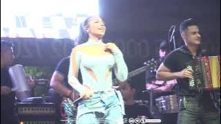 NATALIA CURVELO   LA LOCA