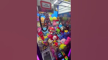 Minecraft Movie Plush Trapped On Claw Machine #shorts #clawmachine #arcade #fnaf #minecraft