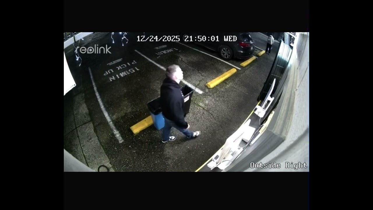 Aggressive man in North Seattle threatens customers of Late Night Kitchen with a knife on 12/24/25.