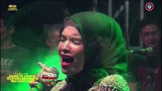 Pertengakaran  Voc By Yusnia Zebro    Edisi Ultah Putri Bos sopian