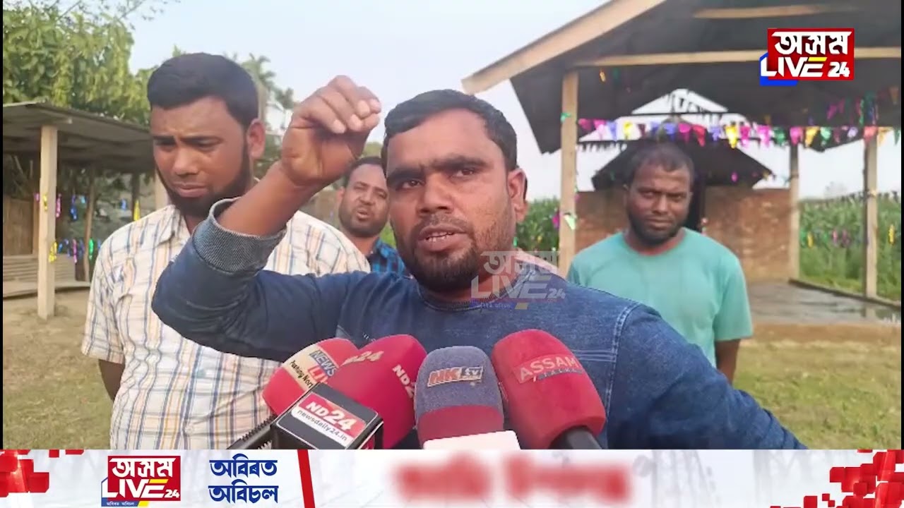 সম্প্রীতিৰ এক অনন্য নিদৰ্শন। শিৱ মন্দিৰ চাফ-চিকুণ কৰি সজালে মুছলমান যুৱকে।