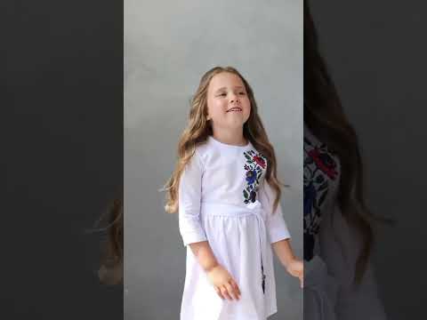Сукня вишиванка для дівчинки Мальвочка біла, видео 1