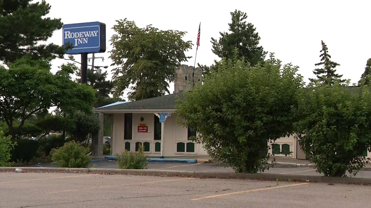 29-year-old woman found dead in Madison Heights hotel room