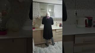 Tuğçe Ni̇n Annesi̇ Ki̇me Dönüştü