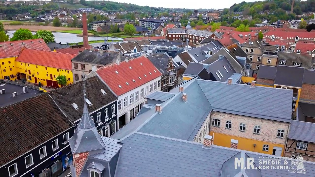 Total renovering af tag for Sparekassen Danmark i Hobro