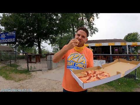 Rudders Restaurant pizza review