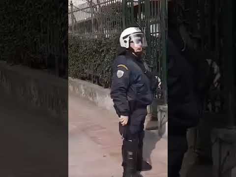 Μπαλούρδος εν δράσει...