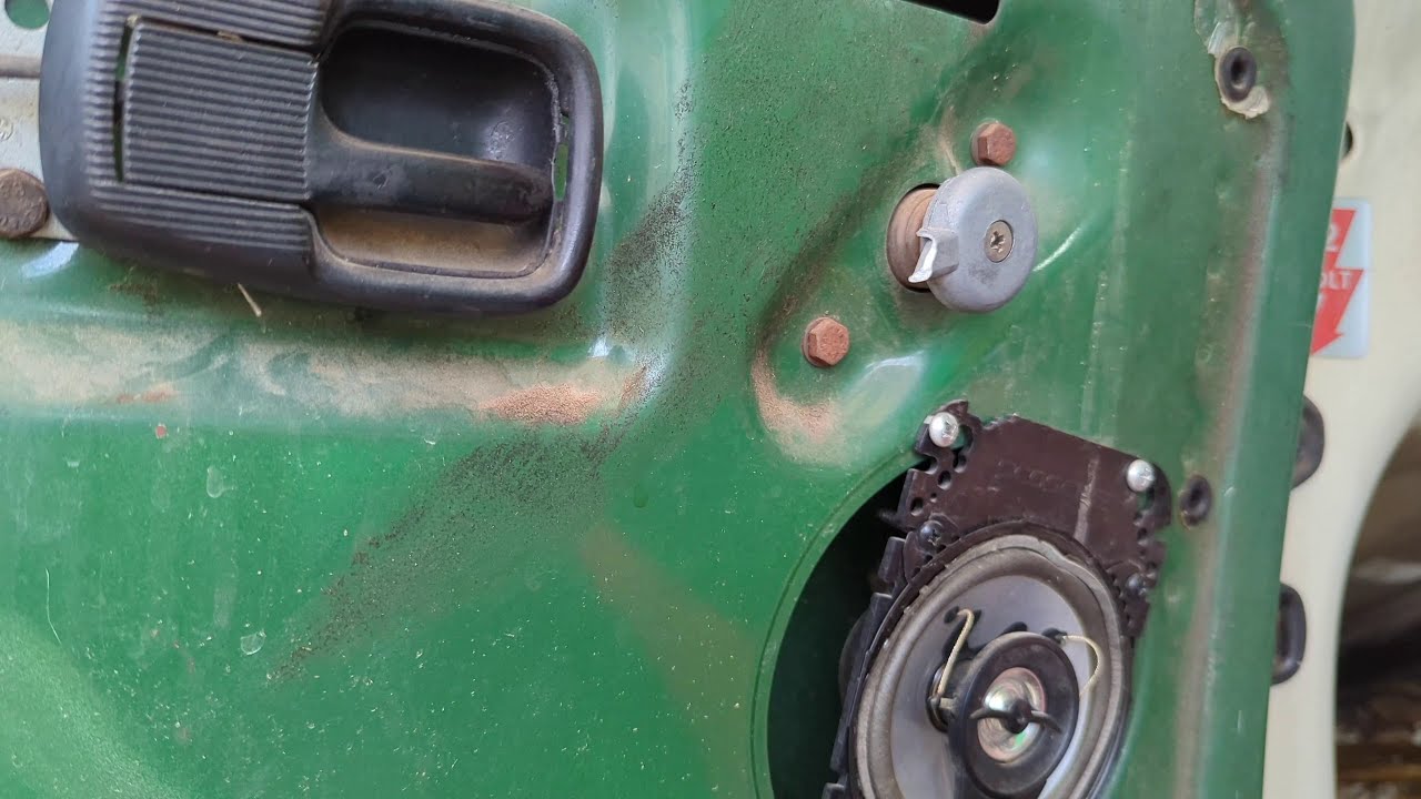 1968-vw-beetle-window-handle-replacement-with-dorman-76920-youtube