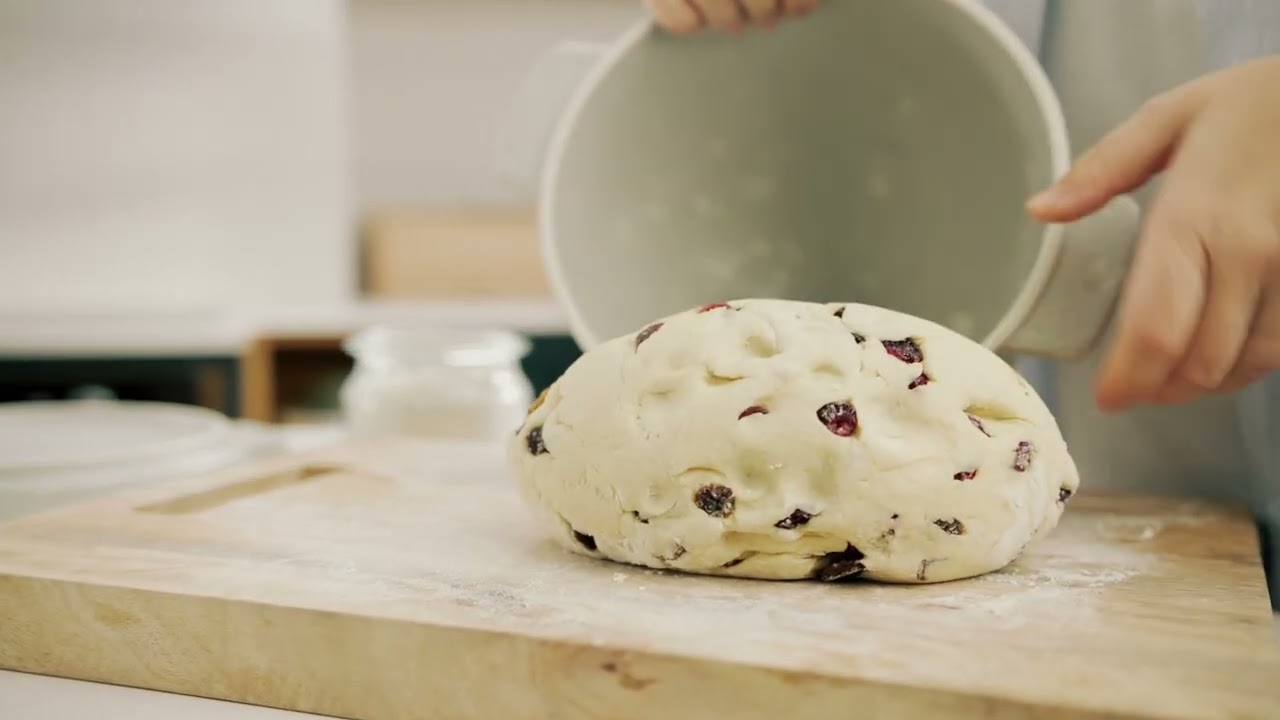 Dried fruit bread | KitchenAid UK