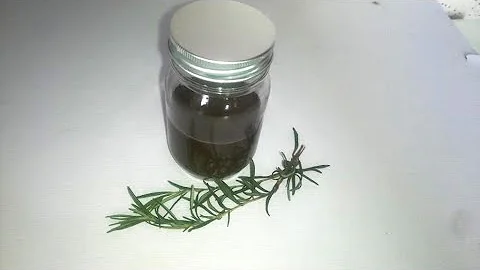 How to Make Rosemary Oil at Home