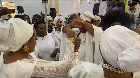 OONI OF IFE WIVES ON THE DANCE FLOOR WITH HIS ELDER BROTHER AT HIS 60TH BIRTHDAY CELEBRATION PARTY
