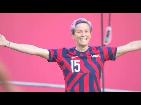 Megan Rapinoe scores Olympic 'Olimpico' on corner kick | NBC Olympics