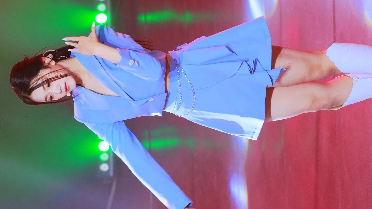 221213 클라씨 원지민 :  ' ZEALOUS  ' 무대 직캠 (CLASS:y WON JIMIN Fancam) @ 안동 행복콘서트 } Plumia2 (4K 60p)