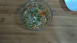 Салат Фунчоза с курицей и овощами Салат Фунчоза с курицей и овощами